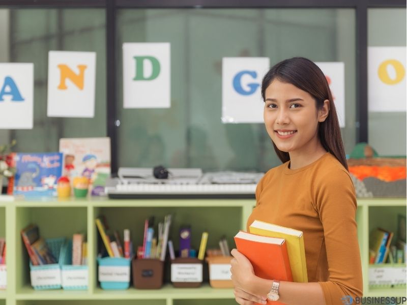 kế hoạch digital marketing ngành giáo dục